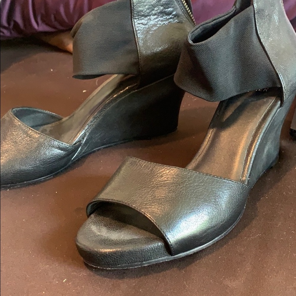 Black cocktail dress wedges